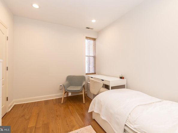852 N 27TH Street, Philadelphia PA 19130