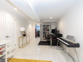 852 N 27TH Street, Philadelphia PA 19130