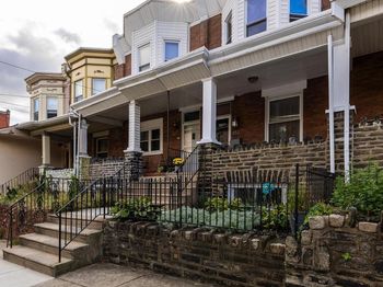 852 N 27TH Street