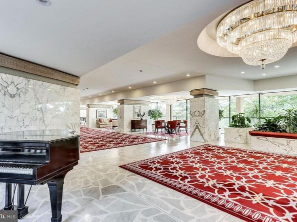 1101 S Arlington Ridge Road 704, Arlington VA 22202