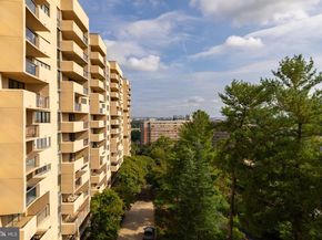 1101 S Arlington Ridge Road 704, Arlington VA 22202