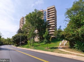 1101 S Arlington Ridge Road 704, Arlington VA 22202