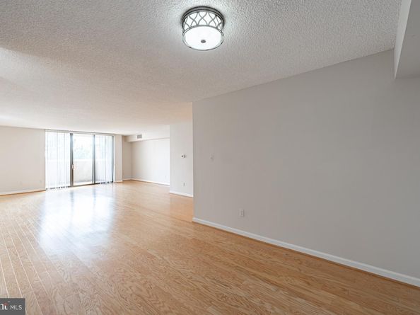 1101 S Arlington Ridge Road 704, Arlington VA 22202