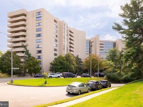 1101 S Arlington Ridge Road 704, Arlington VA 22202