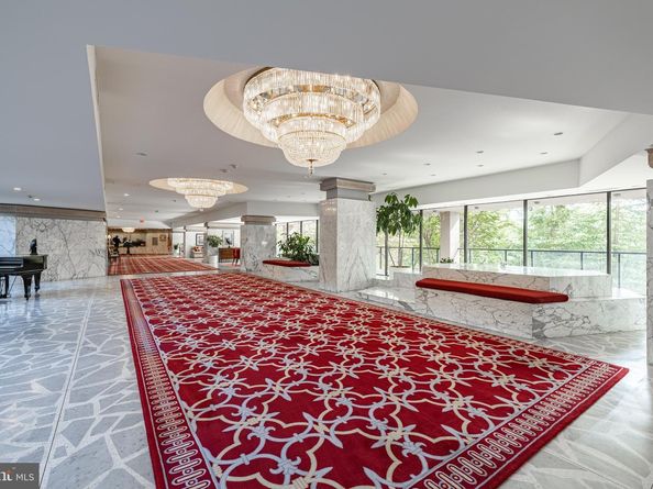 1101 S Arlington Ridge Road 704, Arlington VA 22202