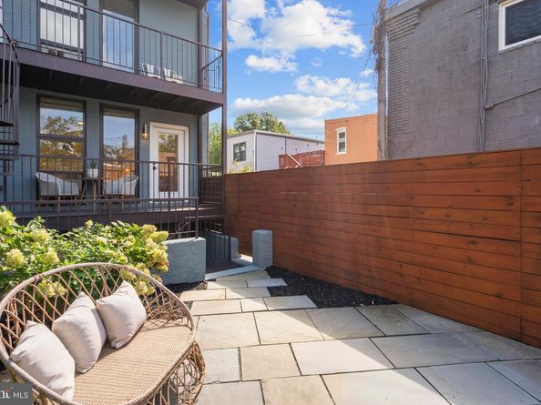 910 9TH Street NE 1, Washington DC 20002