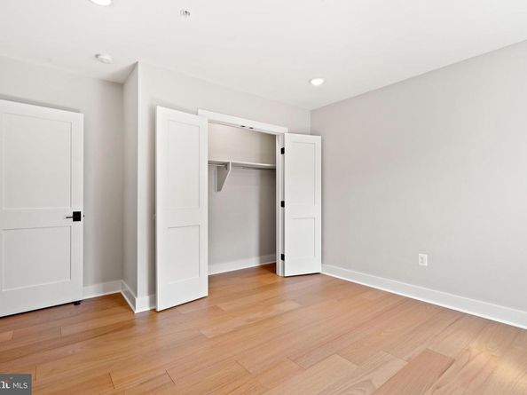 910 9TH Street NE 1, Washington DC 20002