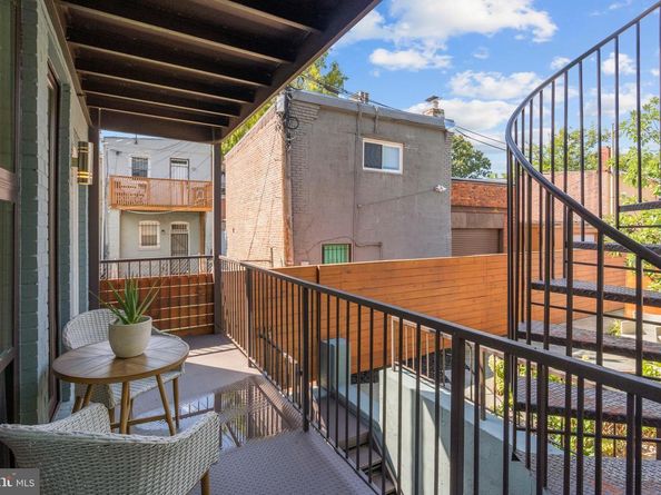 910 9TH Street NE 1, Washington DC 20002