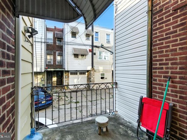 4042 Castor Avenue, Philadelphia PA 19124