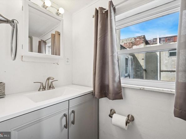 519 Dickinson Street, Philadelphia PA 19147