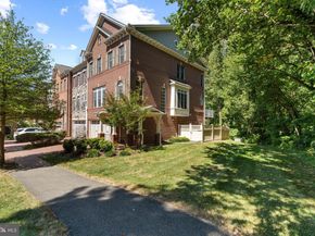 6726 Darrells Grant Place, Falls Church VA 22043