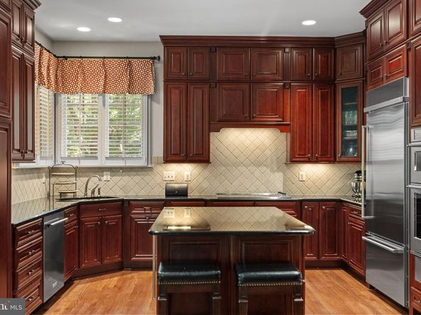 6726 Darrells Grant Place, Falls Church VA 22043