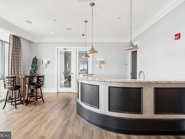 851 N Glebe Road 707, Arlington VA 22203