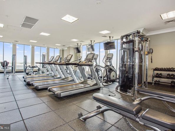 851 N Glebe Road 707, Arlington VA 22203