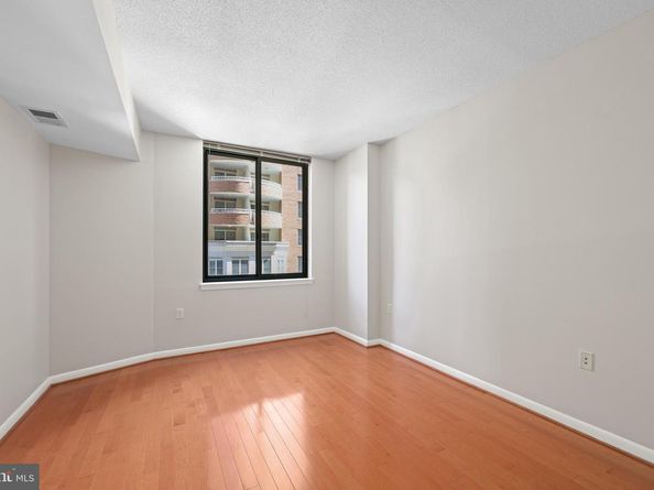 851 N Glebe Road 707, Arlington VA 22203