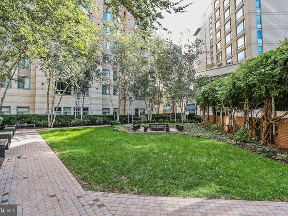 851 N Glebe Road 707, Arlington VA 22203