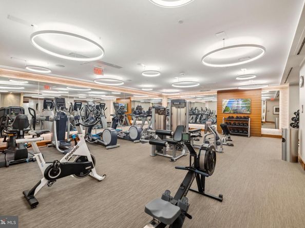 4960 Fairmont Avenue 904, Bethesda MD 20814