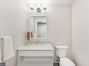 4960 Fairmont Avenue 904, Bethesda MD 20814