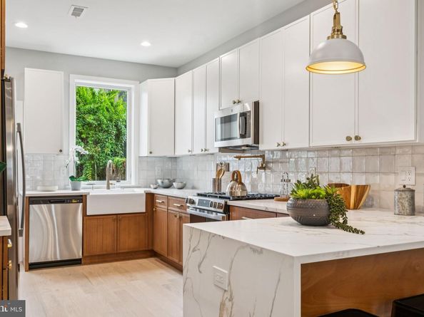 2013 E Firth Street, Philadelphia PA 19125