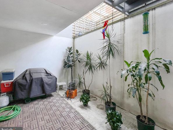 1217 Mount Vernon Street UNIT 1, Philadelphia PA 19123