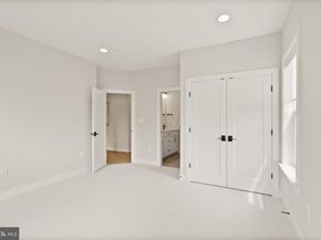 502 Kibler Circle SW, Vienna VA 22180