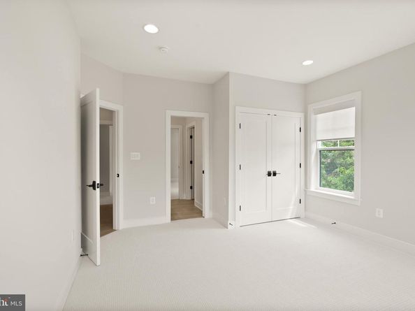 502 Kibler Circle SW, Vienna VA 22180