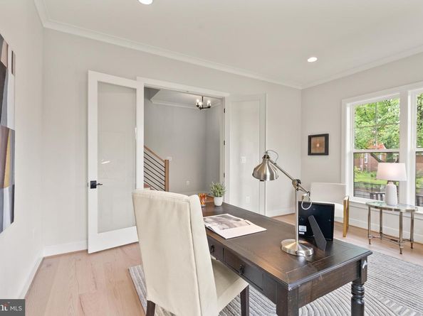 502 Kibler Circle SW, Vienna VA 22180