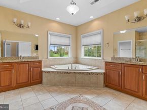 309 Matthews Lane, Newtown PA 18940