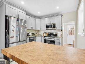 113 Roseberry Street, Philadelphia PA 19148