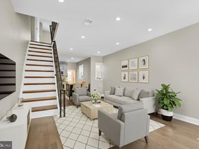 113 Roseberry Street, Philadelphia PA 19148