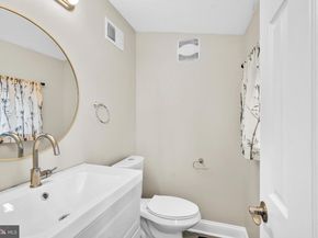 113 Roseberry Street, Philadelphia PA 19148