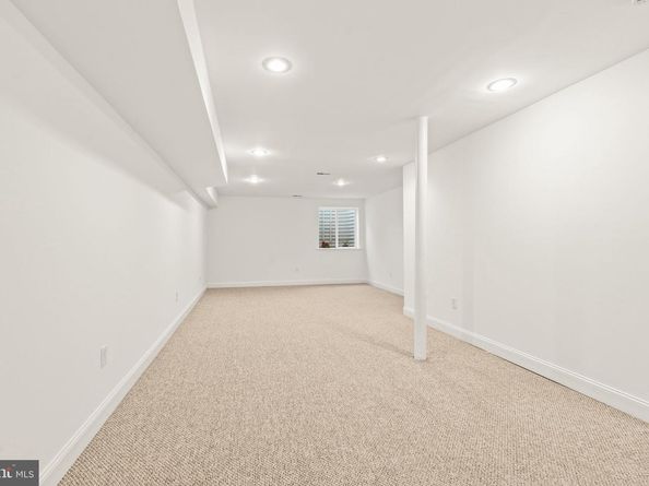 1011 S Dorrance Street, Philadelphia PA 19146