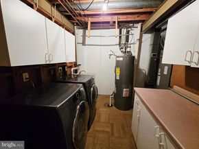 7039 Leestone Street, Springfield VA 22151