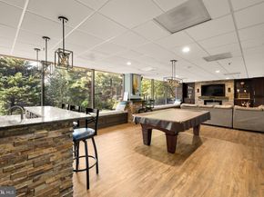 3800 Powell Lane 1130, Falls Church VA 22041
