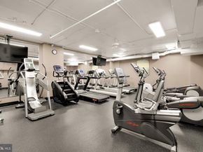 3800 Powell Lane 1130, Falls Church VA 22041