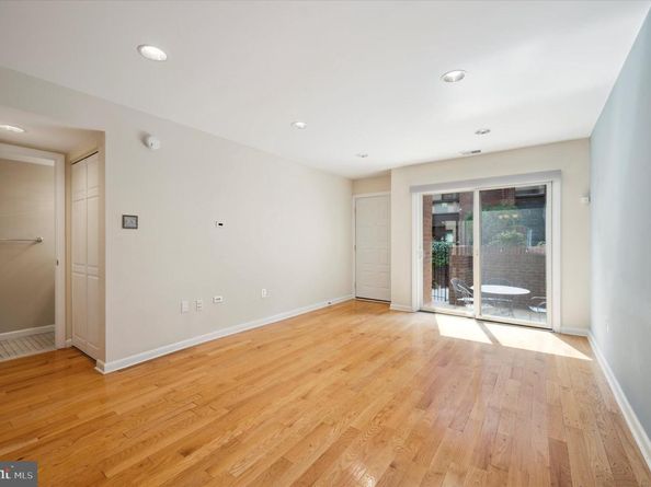 2201 N Arch Street 114, Philadelphia PA 19103