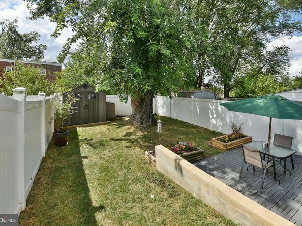 2742 Welsh Road, Philadelphia PA 19152