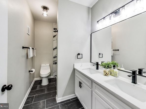 1571 Spring Gate Drive 6208, Mclean VA 22102