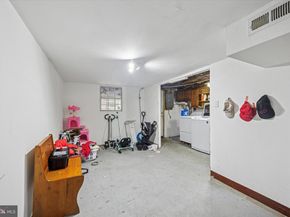 1946 Carter Road, Folcroft PA 19032