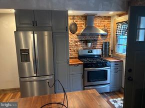 2710 S 7TH Street, Philadelphia PA 19148