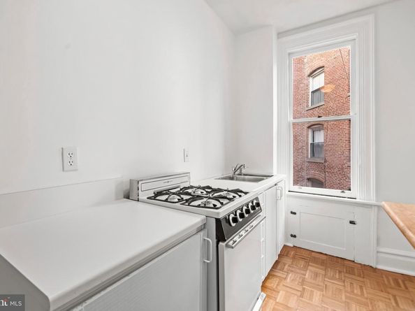 2039 New Hampshire Avenue NW, Washington DC 20009