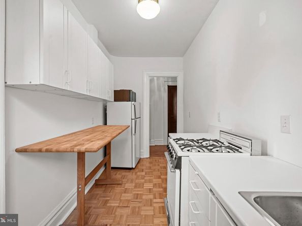 2039 New Hampshire Avenue NW, Washington DC 20009