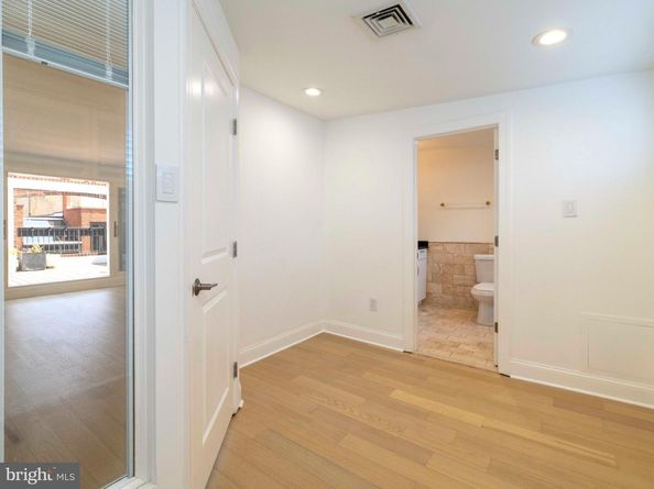 104 Lombard Street, Philadelphia PA 19147