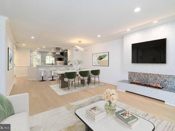 104 Lombard Street, Philadelphia PA 19147