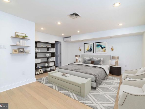 104 Lombard Street, Philadelphia PA 19147