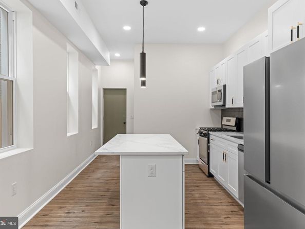 1043 E Chelten Avenue, Philadelphia PA 19138
