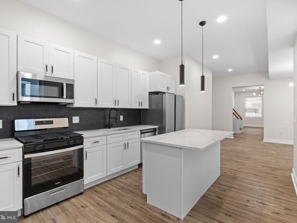 1043 E Chelten Avenue, Philadelphia PA 19138