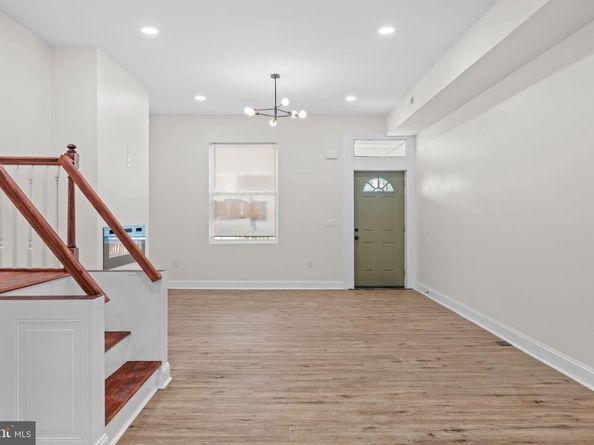 1043 E Chelten Avenue, Philadelphia PA 19138