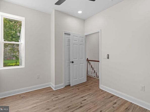 1043 E Chelten Avenue, Philadelphia PA 19138