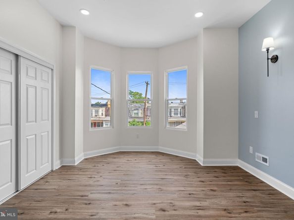 1043 E Chelten Avenue, Philadelphia PA 19138